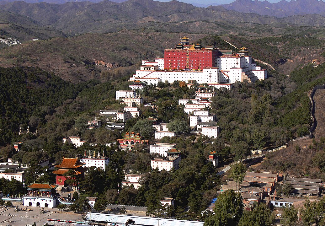 Lhasa to Everest Base Camp Budget Tibet Tour – 8 Days